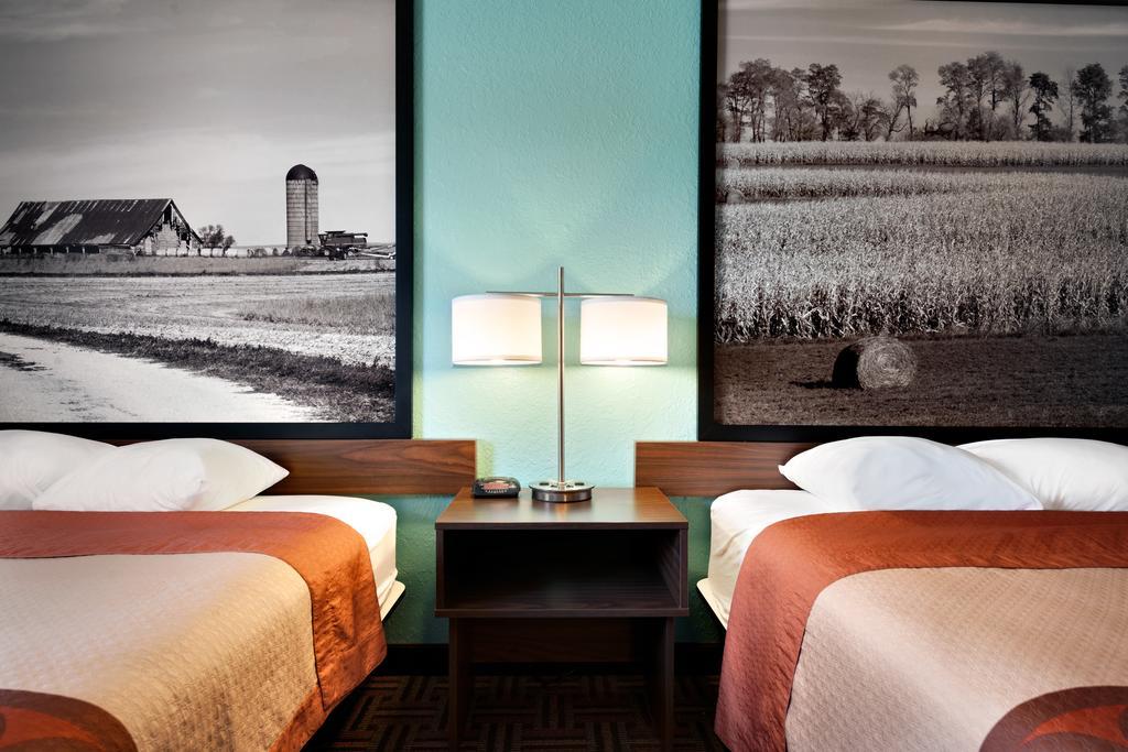 ซูเปอร์ 8 บาย วินด์แฮม เอฟฟิงแฮม Hotel ภายนอก รูปภาพ