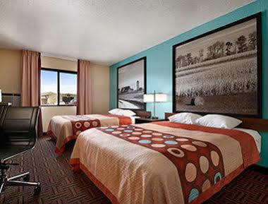 ซูเปอร์ 8 บาย วินด์แฮม เอฟฟิงแฮม Hotel ภายนอก รูปภาพ